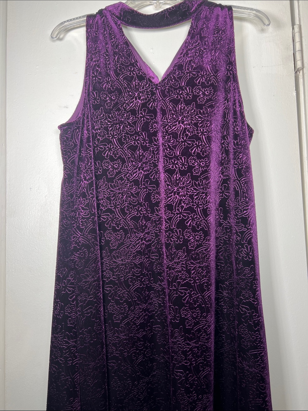 Sleeveless High-Low Velvet Dress in Deep Purple